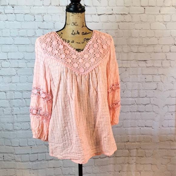 krazy kat Tops - NWT Krazy Kat peasant top w lace inserts on sleeve